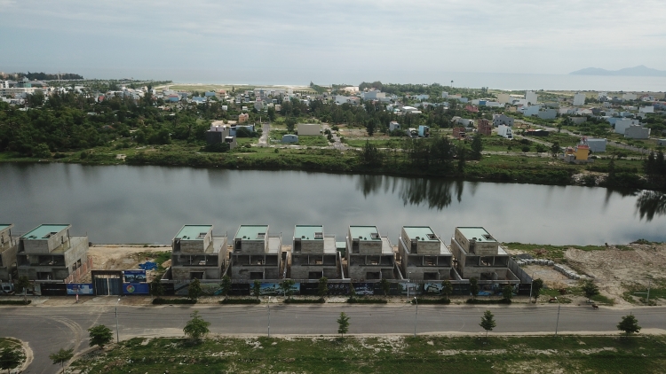 can canh 36 can biet thu ven song co co bi rut giay phep o da nang