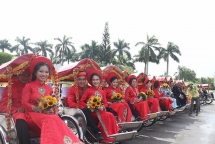 Chùm ảnh: Trọn vẹn đám cưới cưới tập thể cho công nhân nghèo ở TP Đà Nẵng