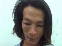 Nam phụ hồ bất ngờ đập phá quán cà phê vì... thất tình