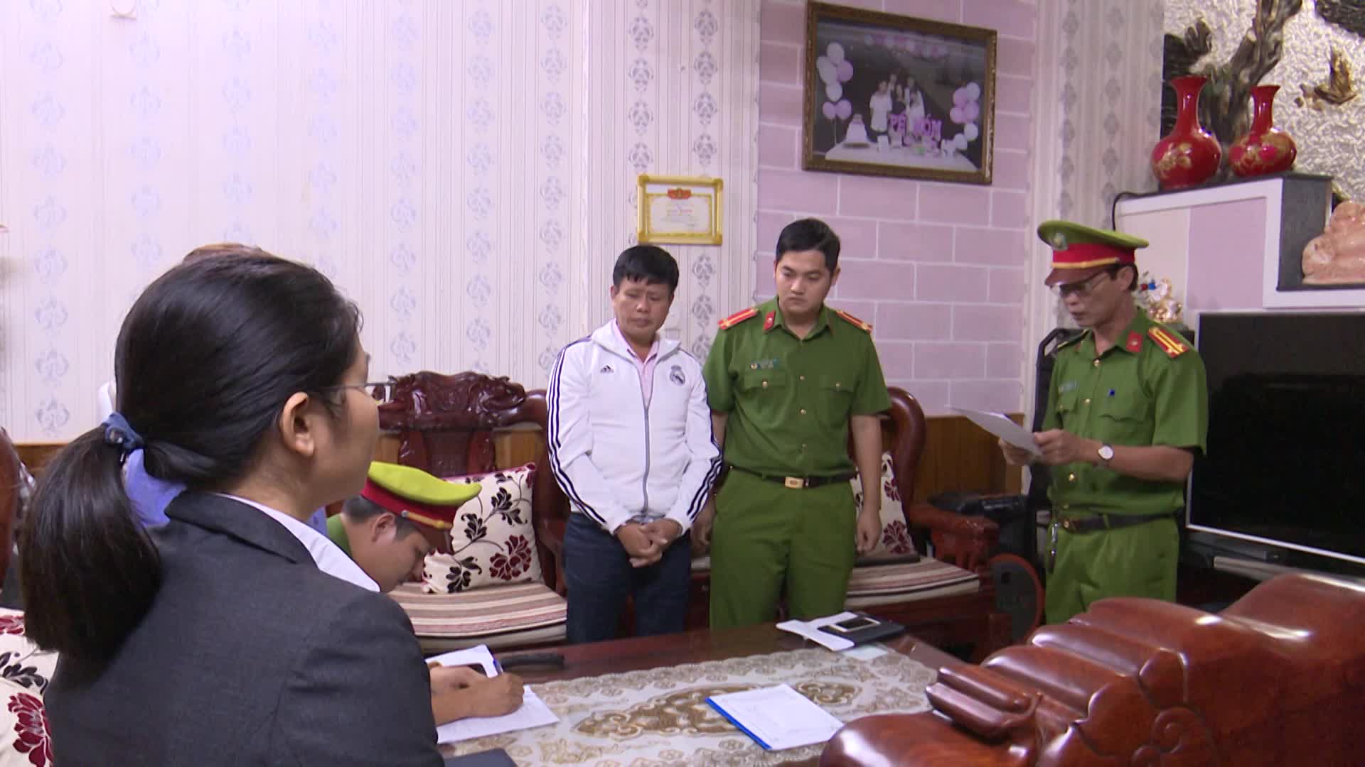 Đà Nẵng: Khởi tố, bắt tạm giam đối tượng cầm đầu nhóm đập phá quán Dê Nghĩa