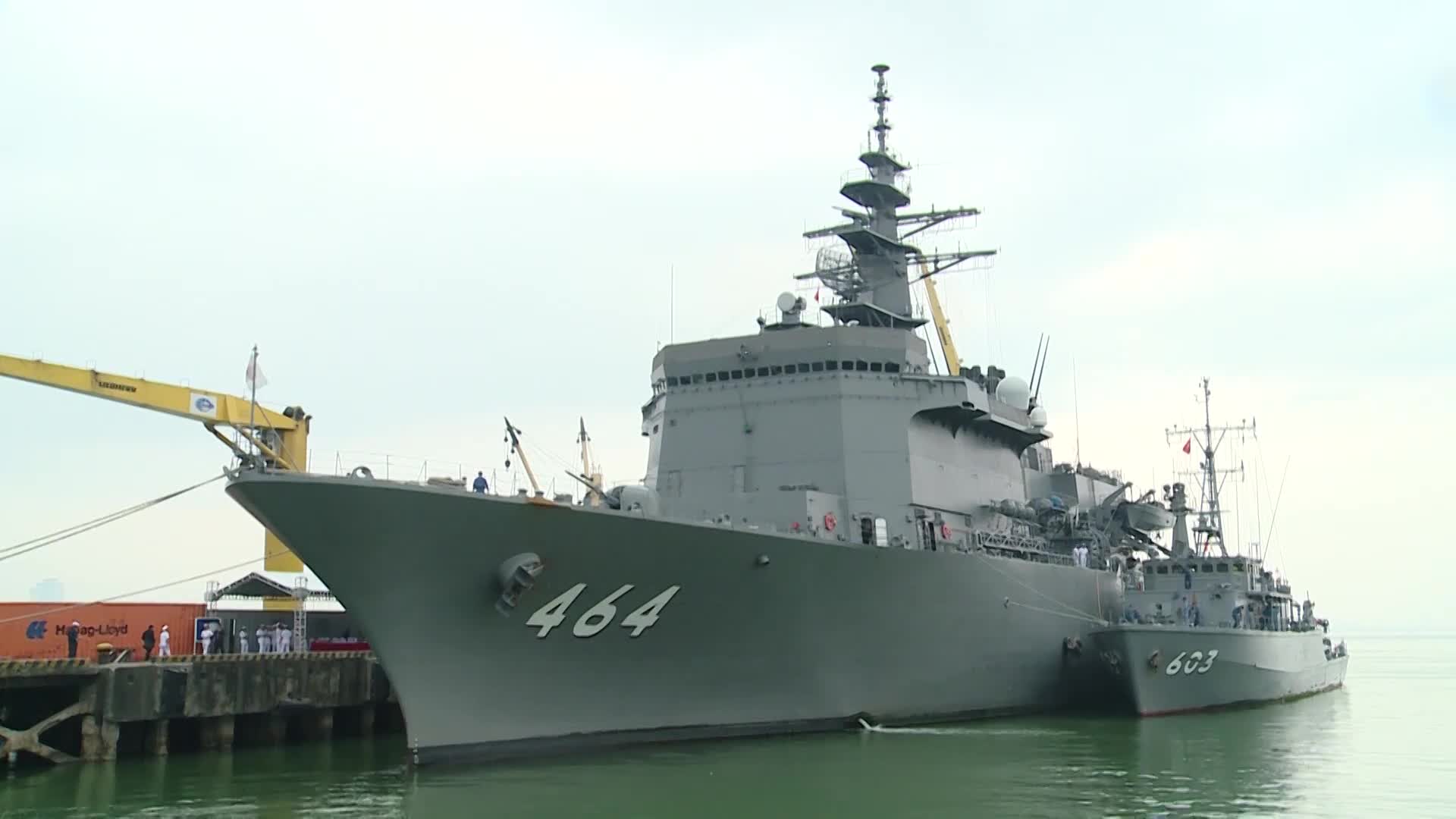 Hai tàu quét mìn thuộc Lực lượng tự vệ trên biển Nhật Bản thăm Đà Nẵng