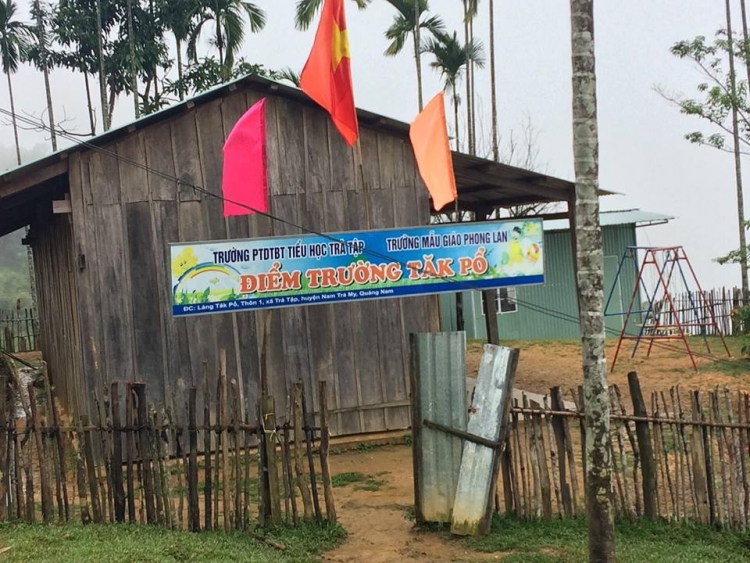 thien nguyen tet gan ket den voi hoc sinh vung cao quang nam