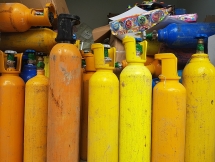 Ngăn chặn lô khí cười sắp tuồn ra thị trường