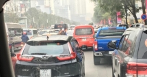 Hà Nội những ngày cận tết: Tắc mọi ngả đường, mọi thời điểm