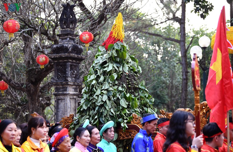 hang van du khach du le khai hoi den soc xuan canh ty 2020