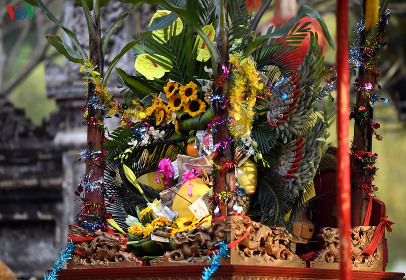 hang van du khach du le khai hoi den soc xuan canh ty 2020