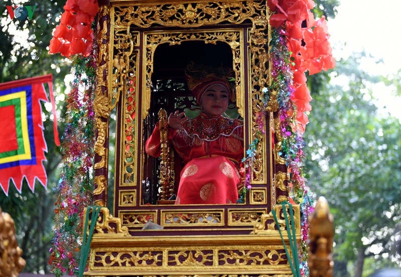 hang van du khach du le khai hoi den soc xuan canh ty 2020