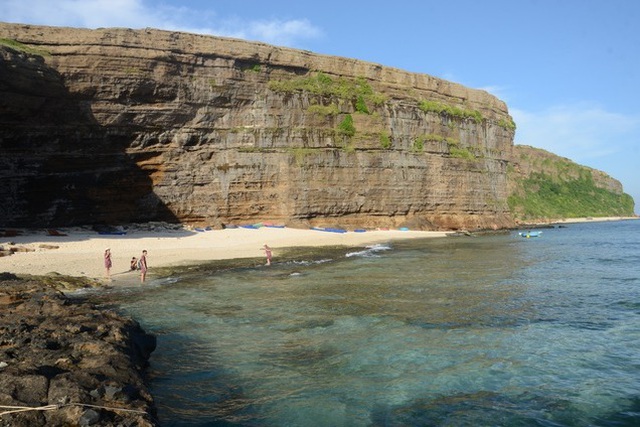 Quảng Ngãi gắn mã QR cho danh lam, thắng cảnh trên đảo Lý Sơn