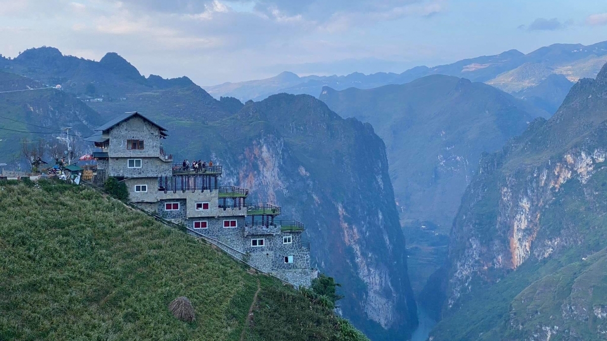 Yêu cầu Mã Pì Lèng Panorama tạm ngừng mọi hoạt động kinh doanh đến khi hoàn tất cải tạo