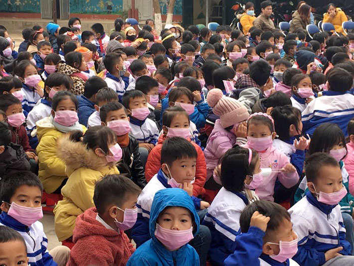 34 học sinh có biểu hiện cúm - ho sốt, huyện Nậm Pồ họp khẩn phòng dịch corona