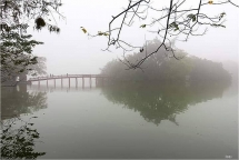 Hà Nội mờ sương qua ống kính của người đi đường