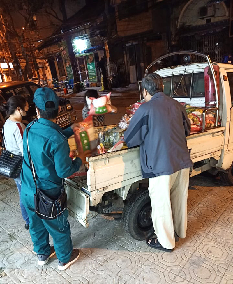 quan dan quan ba dinh no luc chong dich covid 19 tai phuong truc bach