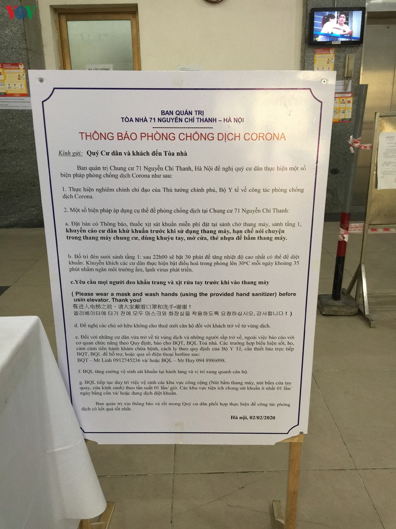 1 phu nu o ha noi tuc nguc va kho tho xe cap cuu lap tuc co mat