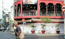 Người dân giúp nhau vượt khó thời dịch