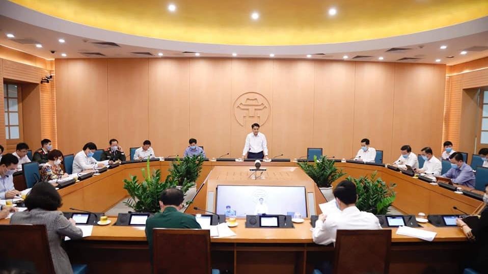 Hà Nội yêu cầu đóng cửa các cửa hàng không thiết yếu đến 5/4