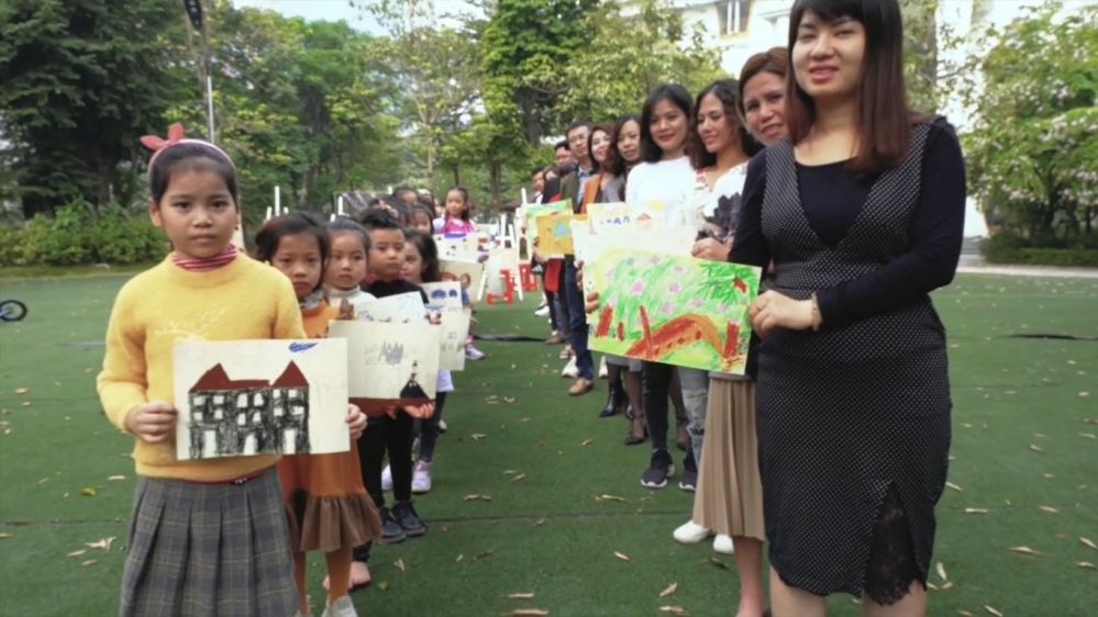 Nếu chúng ta dùng hết màu xanh của trái đất, thế hệ tương lai còn lại gì?