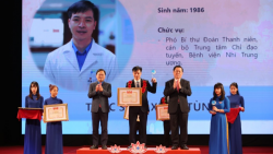 vinh danh 10 thay thuoc tre viet nam tieu bieu nam 2021