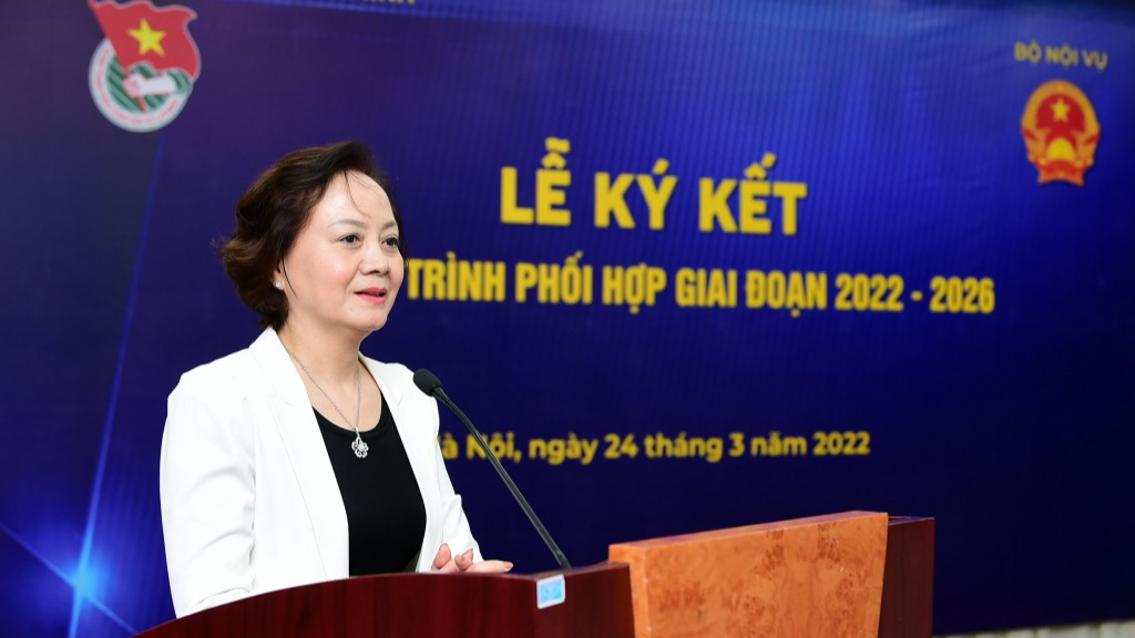 Bộ trưởng Bộ Nội vụ Phạm Thị Thanh Trà phát biểu tại hội nghị