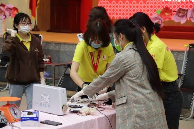 hien mau an toan cuu nguoi ngai gi covid