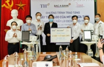 2 máy thở, triệu ly sữa và 5 tỷ đồng góp sức đẩy lùi Covid-19
