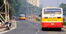 Kiến nghị cho xe buýt, taxi tại Hà Nội từng bước hoạt động trở lại