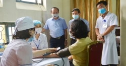 Kiểm tra công tác tiêm chủng vắc xin Covid-19 tại quận Đống Đa