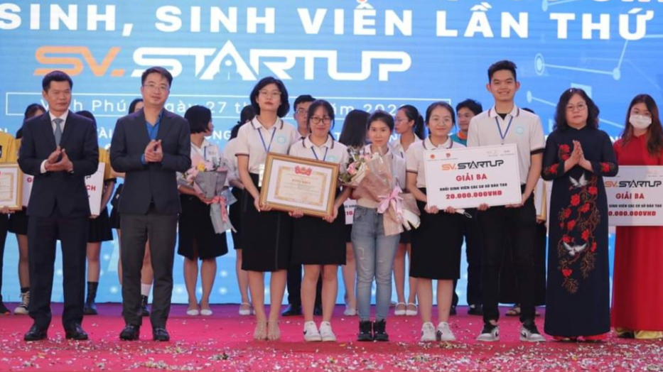 Công trình nghên cứu nấm lim xanh đạt giải Ba tại Ngày hội khởi nghiệp Quốc gia của học sinh, sinh viên 2022