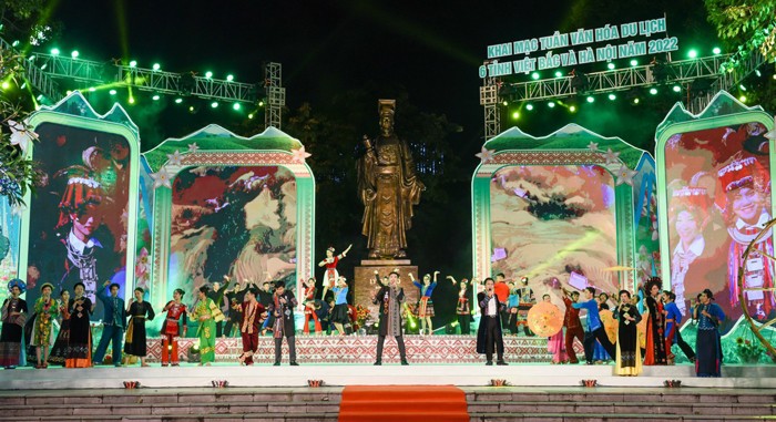Tưng bừng khai mạc Tuần văn hóa du lịch 6 tỉnh Việt Bắc và Hà Nội