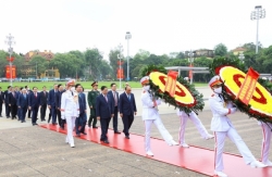 lanh dao dang nha nuoc va tp ha noi vao lang vieng chu tich ho chi minh nhan ky niem 47 nam ngay thong nhat dat nuoc