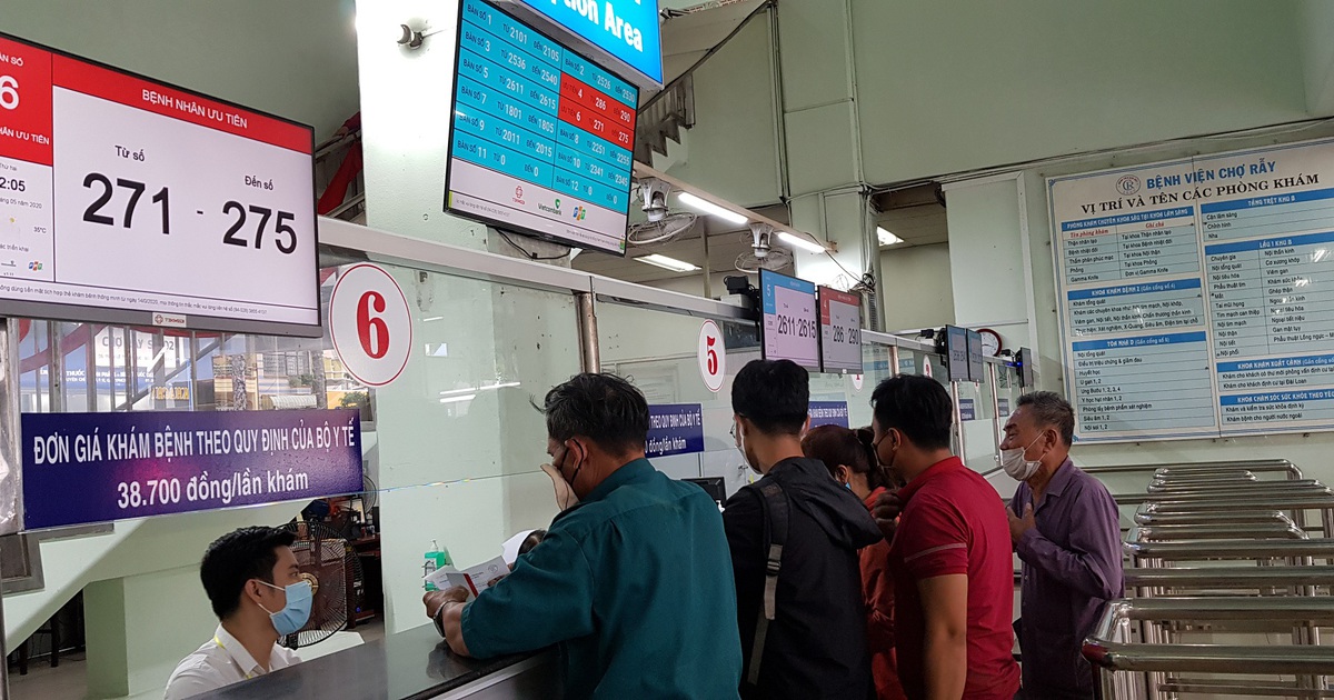 Dùng thẻ khám bệnh để chống “cò bệnh viện” và nạn móc túi