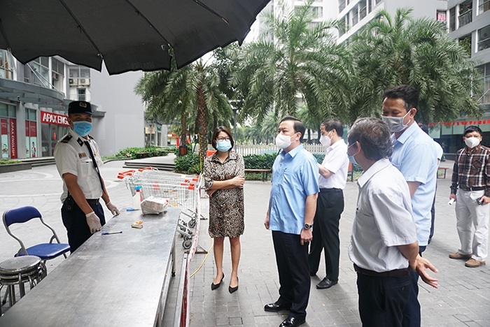 Không để “khoảng trống” trong tuyên truyền, giám sát Covid tại các chung cư