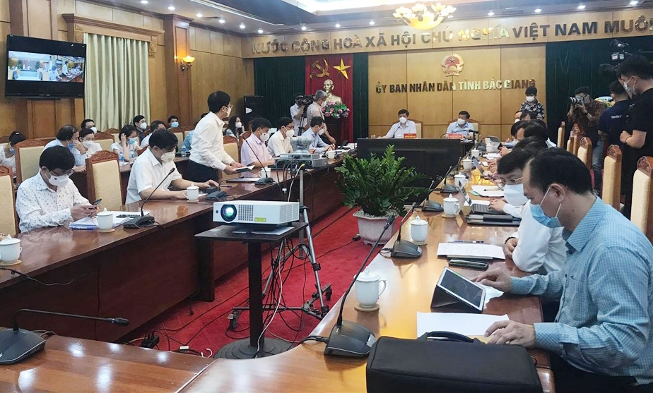 Bộ Y tế kiểm tra phòng chống dịch COVID-19 tại Bắc Giang.