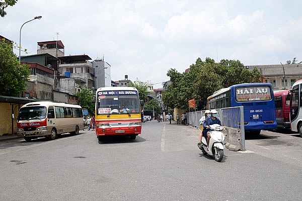 Nhiều tuyến xe buýt kế cận của Hà Nội tạm dừng hoạt động do dịch Covid-19
