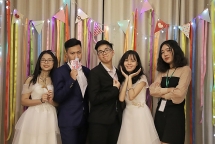 dan mang sot khi co 2 nu sinh lao cai xinh dep 16 truong dh my trao hoc bong