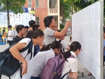 truong hot boi thu mua tuyen sinh