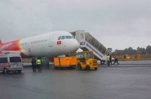 vietjet air tung tre chuyen nhu com bua ra sao