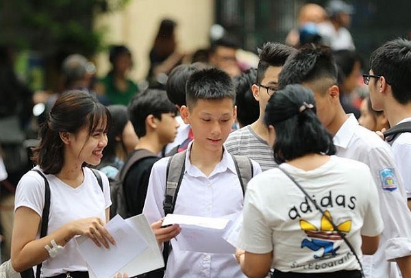 ket qua thi lop 10 o ha noi lich su gay bat ngo