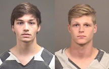 Hai thanh niên Mỹ vướng lao lý vì đánh chết con vịt