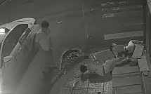 Vụ tài xế Vinasun bỏ đi sau tai nạn dưới góc nhìn pháp lý