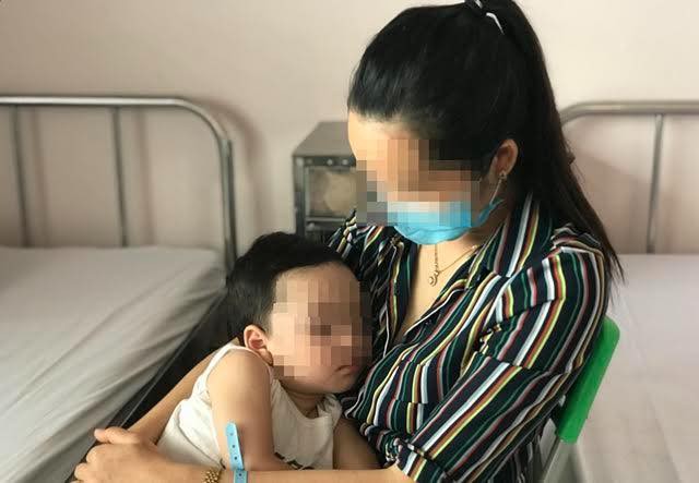 tre cham noi noi ngong di kham phat hien tre bi dinh luoi