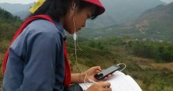 Cần suy nghĩ hình ảnh học sinh vùng cao tìm sóng học online