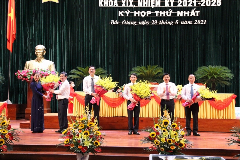 Bắc Giang bầu các chức danh chủ chốt của HĐND và UBND tỉnh