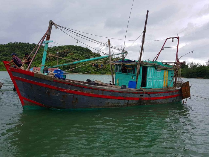 giai cuu thuyen vien mac ket tren bien o co to truoc khi bao so 2 do bo vtc news