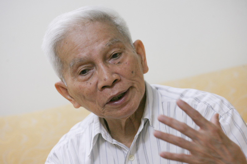 GS Hoàng Tụy qua đời ở tuổi 92 GS Hoàng Tụy qua đời ở tuổi 92