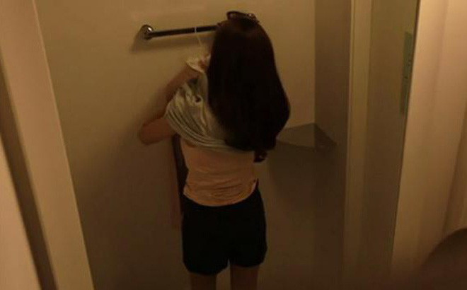 Đạo đức ở khách sạn: Nồi canh có sâu phải làm gì?