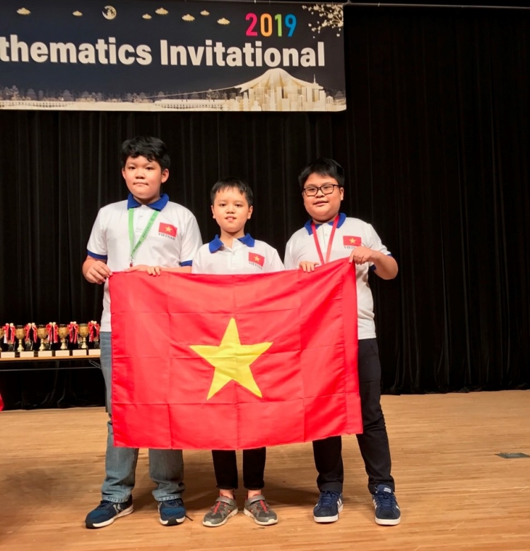 Đoàn Việt Nam giành giải Kim cương tại kỳ thi Toán quốc tế WMI doan viet nam gianh giai kim cuong tai ky thi toan quoc te wmi