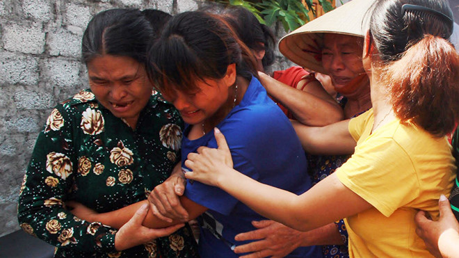 Ngày về đẫm nước mắt của người phụ nữ biệt tích 24 năm vì bị bán sang Trung Quốc