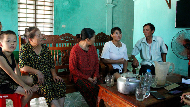 Ngày về đẫm nước mắt của người phụ nữ biệt tích 24 năm vì bị bán sang Trung Quốc