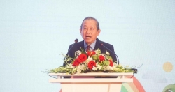 Phó Thủ tướng: Bố mẹ đội mũ bảo hiểm chở con đầu trần là thờ ơ, vô cảm