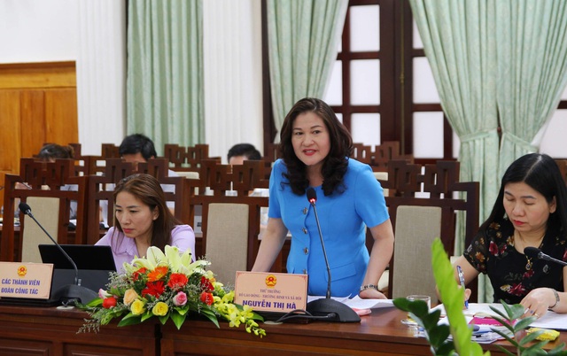 Thứ trưởng Nguyễn Thị Hà: Cần bảo vệ trẻ em trước thông tin mạng độc hại - 1